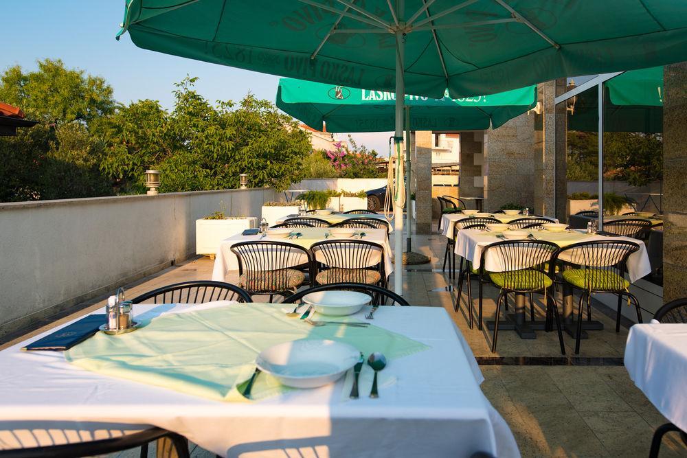 Downtown Private Rooms Mandic スペタル エクステリア 写真